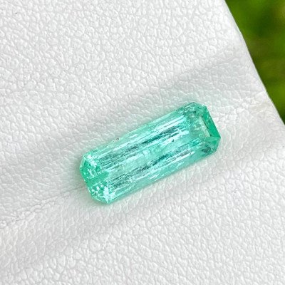 1.65 carats Emerald Stone Emerald Cut Natural Gemstone from Afghanistan