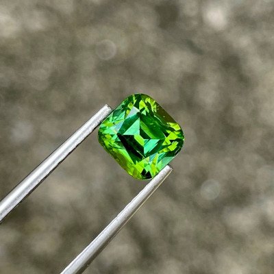 1.93 carats Mint Green Tourmaline Stone Cushion Cut Afghan Gemstone